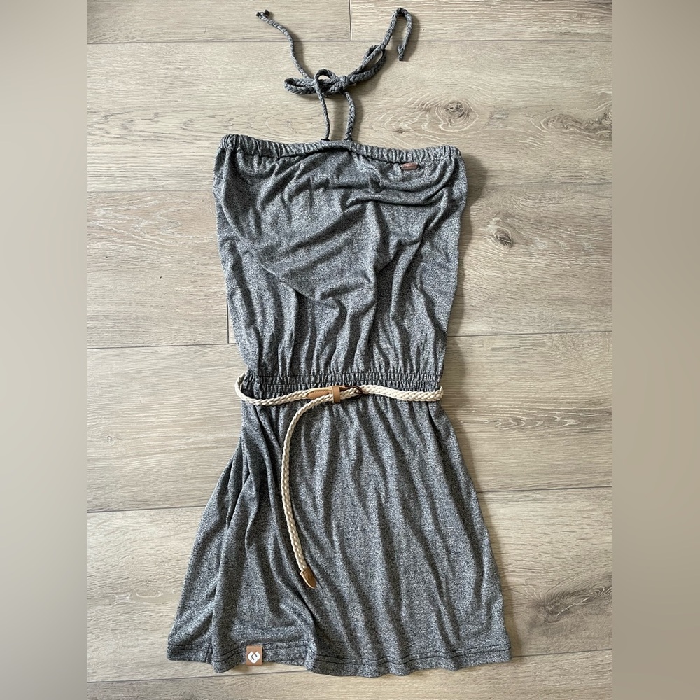 Summer dress with belt